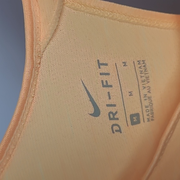 Nike Dri-Fit orange workout tank - Picture 4 of 4